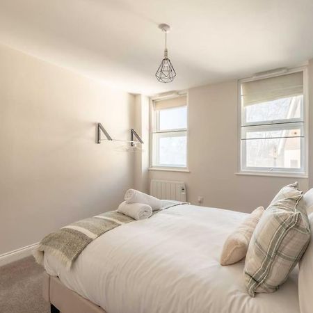 Chic 1Br Near Windsor Castle Apartman Kültér fotó